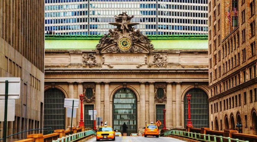 Walking Tour with Transport at Grand Central Terminal Private