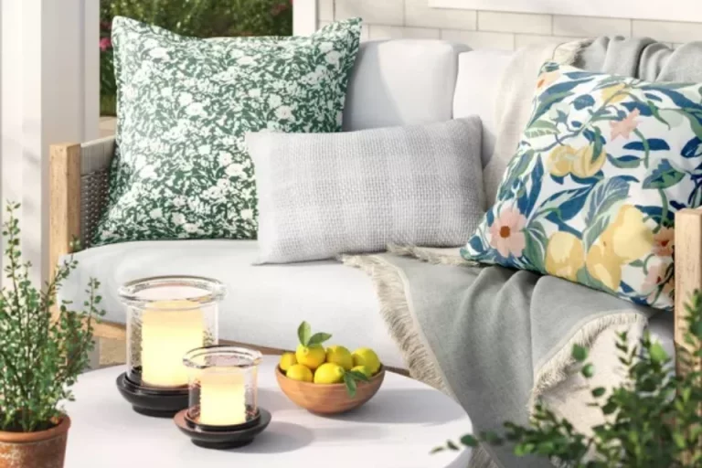 Throw Pillows For Outdoors 