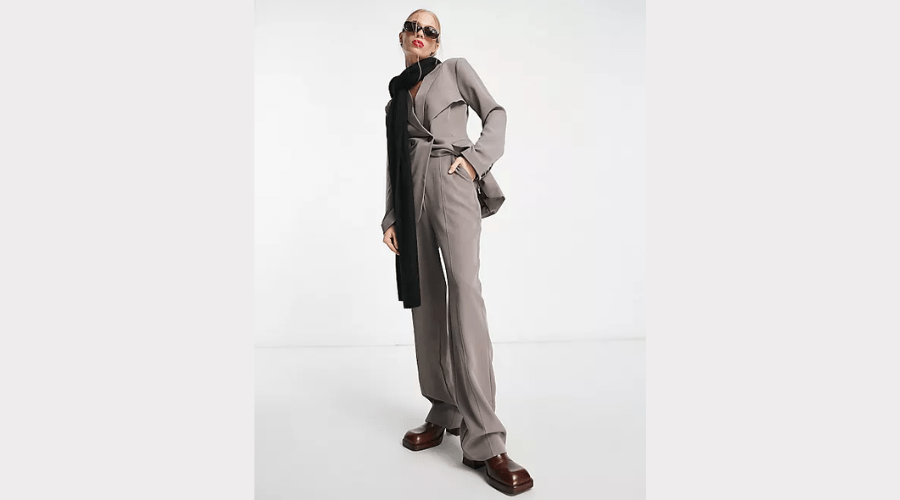 Elegant Blazer and Wide-leg Trousers Set in Mushroom Brown