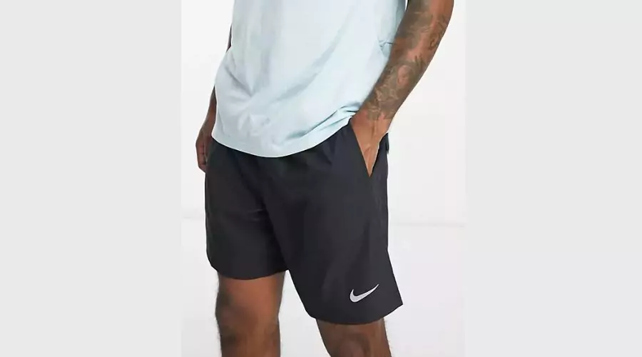 Nike Running – Dri-FIT Challenger – Shorts in Black, 7 Inch Inseam