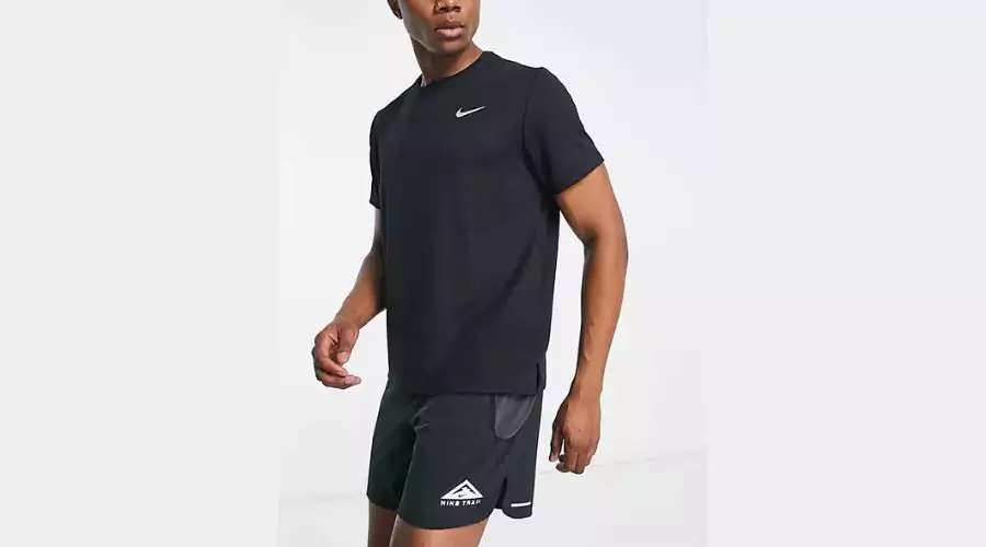 Nike Running – Miler – Black T-Shirt